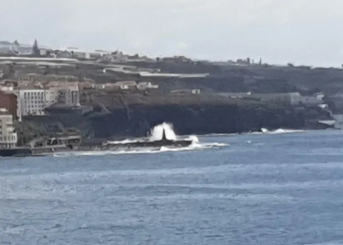 Vistas Al Mar * 蓬达德尔伊达尔戈